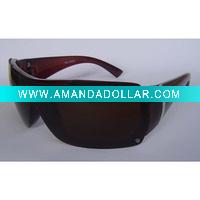 Sunglasses for men and women, in latest styles and medium to high qualities