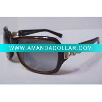 Fashion sunglasses with Metal decorations on temple