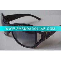 Designer sunglasses in latest styles with Metal decorations on the temple