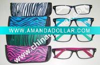 reading glasses with pouch