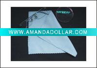 eyeglasses cleaning cloth