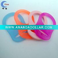 Wholesale Xiamen cuten silicone pacifier ring