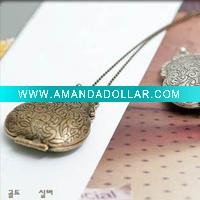 2011 New hot letter accessory