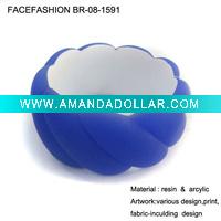 ladies resin bracelet