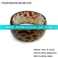 ladies resin bracelet