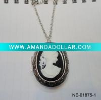 Wholesale bronze beauty head photo frame necklace