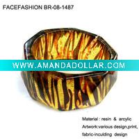 ladies resin bracelet