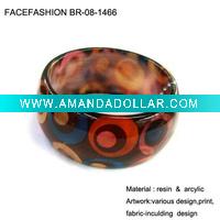 ladies resin bracelet