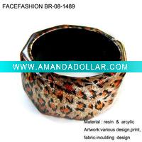 Wholesale ladies resin bracelet