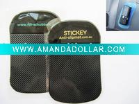 2011/sticky dash mat