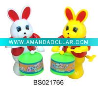 Wind up rabbit play the drum