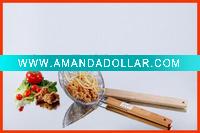 Wholesale Mesh Strainer made by stainless steel,with wooden handle