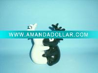 Salt and pepper shaker