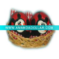 Wholesale Ceramic salt and pepper set with basket