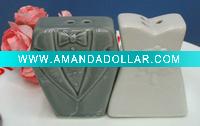 Wholesale Factory unique wedding gifts ceramic cruet set bride and groom salt & pepper shaker