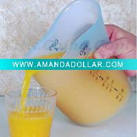 Flexible silicone measuring cup