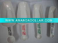 white word handle measuring cup