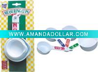 plastic measuring cup