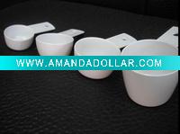 white measuring cup