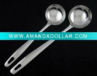 Scoop and strainer
