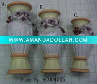 Ceramic flower vase