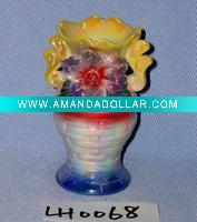4" porcelain vase
