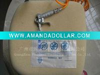inflatable air cushion with self sealing valve