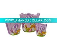Ceramic flower pot with duck design
