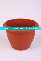 round plastic flower pot