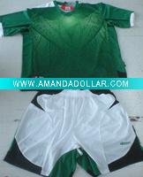 Wholesale Men's soccer shirt and shorts