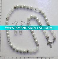 Wholesale charm and fashion assorted faceted glass beads and simulated pearl bead designer long costume bead necklaces