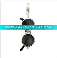 Wholesale glasses charms for charm braclet and kids jewelry and promotion gift 1058