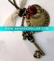 Wholesale stylish necklaces