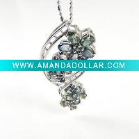 Wholesale Retails and wholesales charm SF-P655