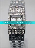 Wholesale 2011 hot selling hand chain watch