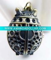 Vintage charming vivid beetle pocket watch necklace