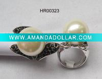 pearl and stone ring