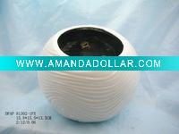 round vase