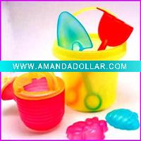 6pcs plastic beach buckets and spades