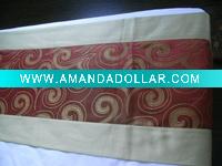 Wholesale 100% Polyester hotel Bed Runner and bed spread