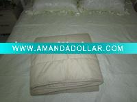 100%high quality polyester quilt