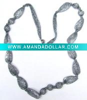 Wholesale fashion acrylic necklace