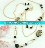 Wholesale Fashion strand acrylic necklace