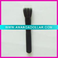 cosmetic brush