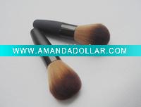 Portable cosmetic brushes