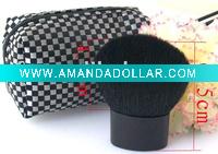 Wholesale Superior Goat Hair Hair Aluminum Handle Flat Kabuki Brush in Leather Pouch