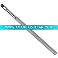 Wholesale silver wooden handle lip brush