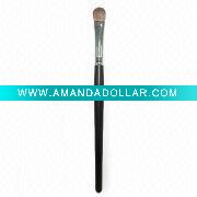 eye shadow brush