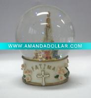 Wholesale Polyresin maria snow globe decoration craft