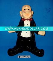 Wholesale resin chef w/wine bottle rack